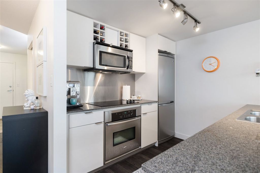 listing image 1108284168943191027