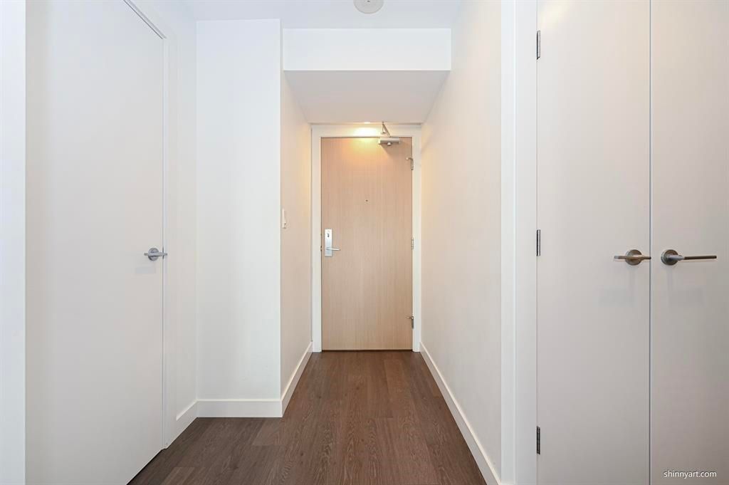 listing image 1101733839255313690