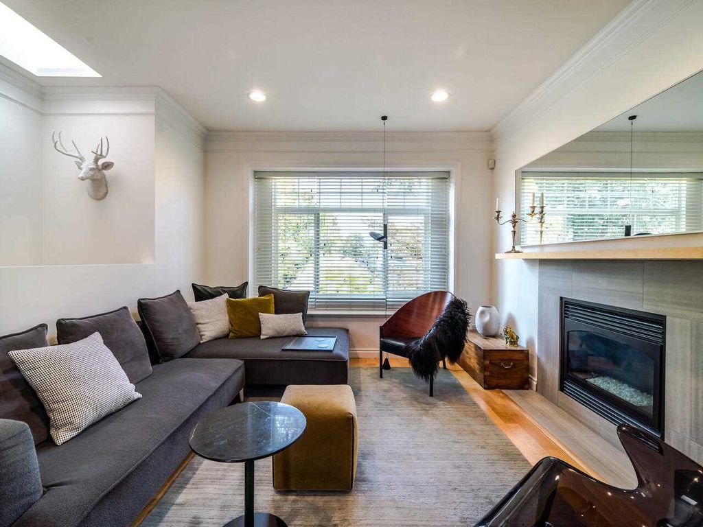 listing image 1101022798216040330