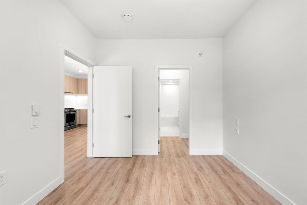 listing image 1103550644832749349