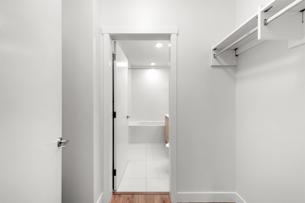 listing image 1108265338918484971