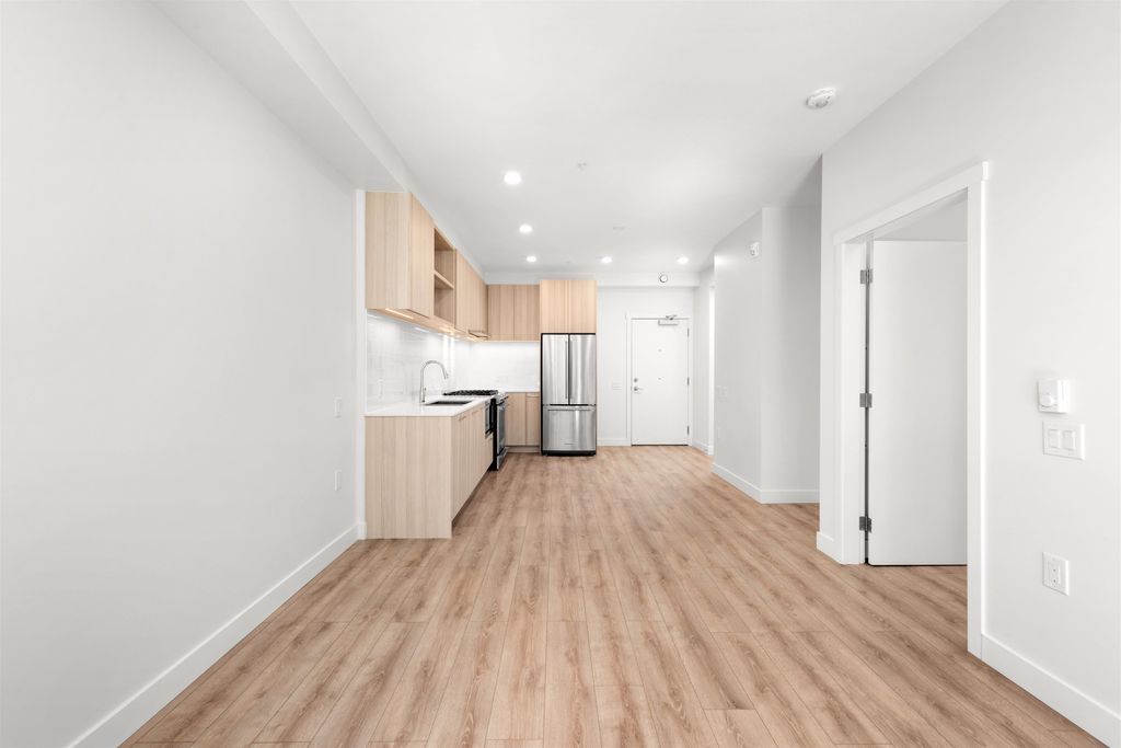 listing image 1106617852015953693