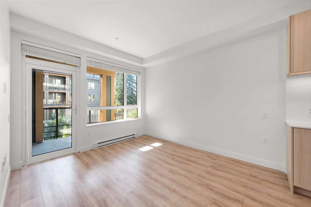 listing image 1104090447523393679