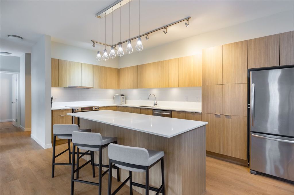 listing image 1101714804447634000