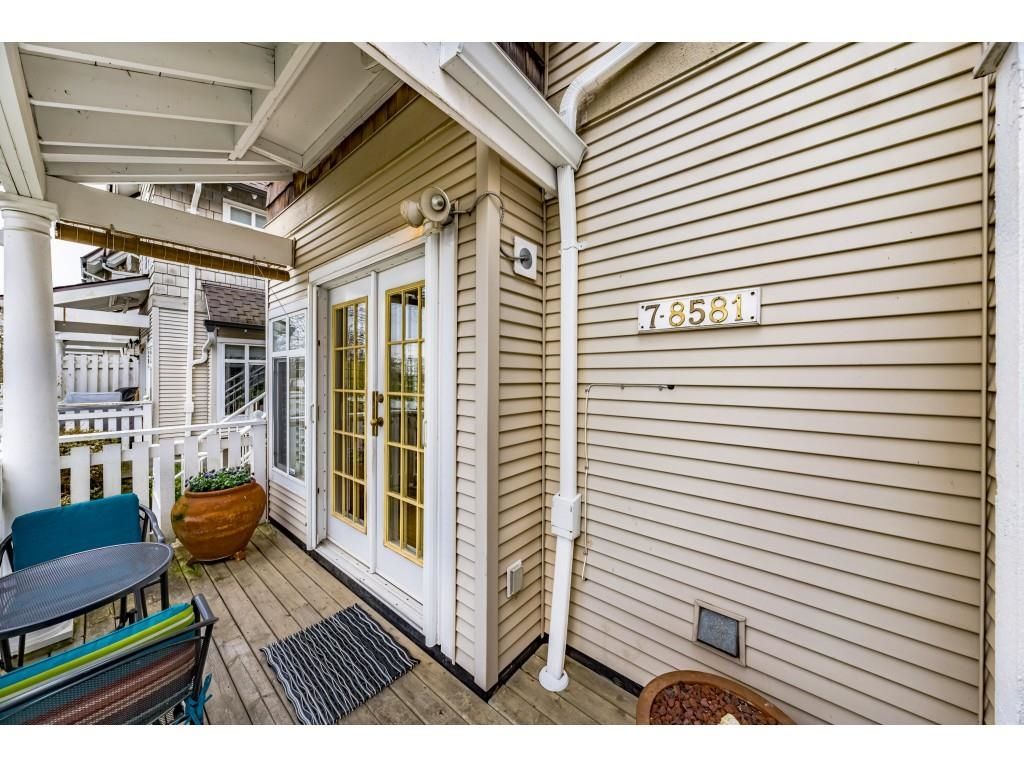 listing image 1100299547195623034