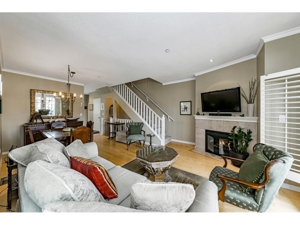 listing image 1100886911172779703