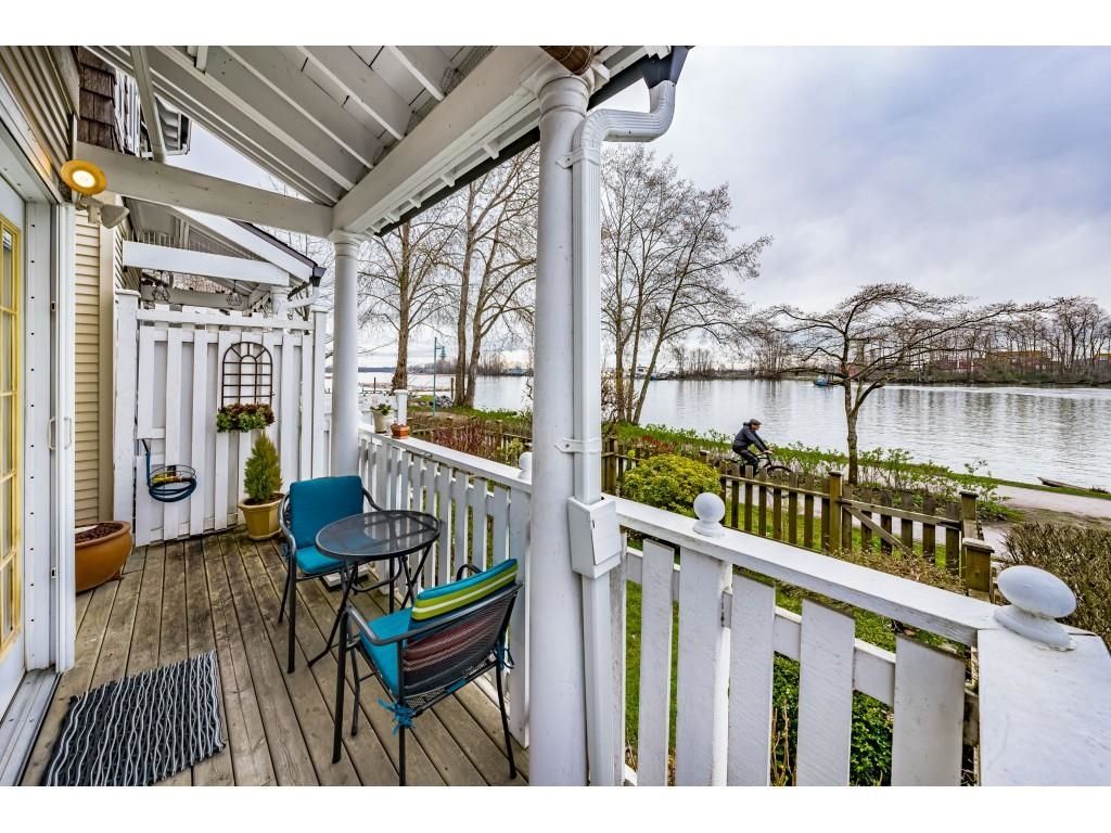 listing image 1102343159124642002