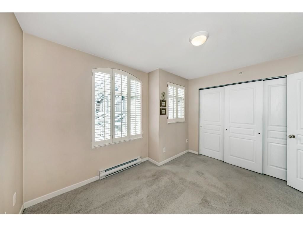 listing image 1104405604422179680