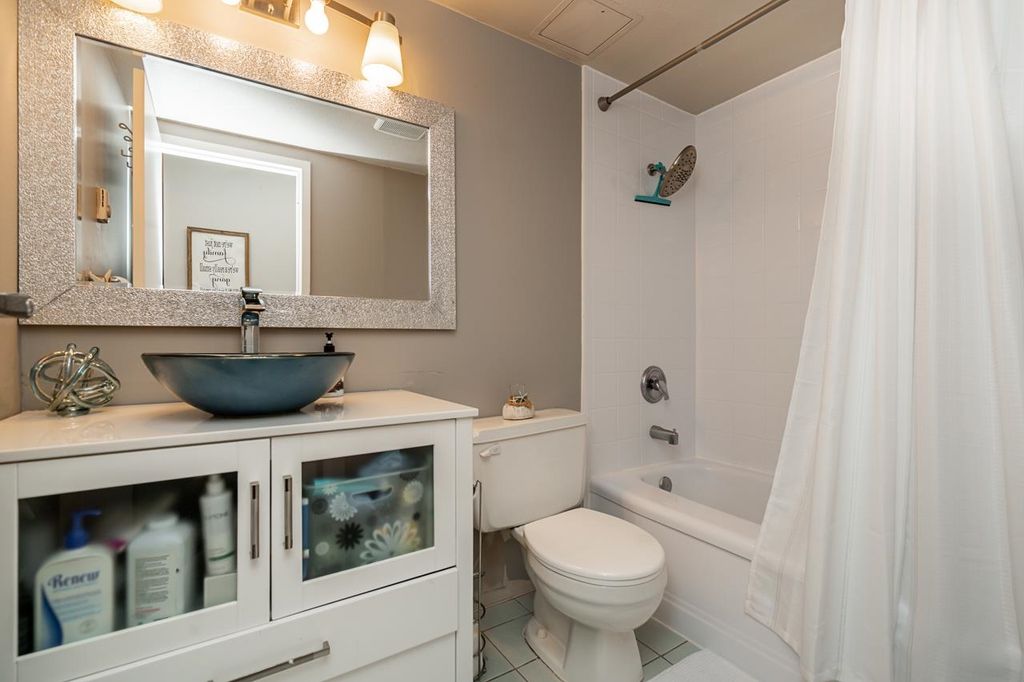 listing image 1100127837789092224