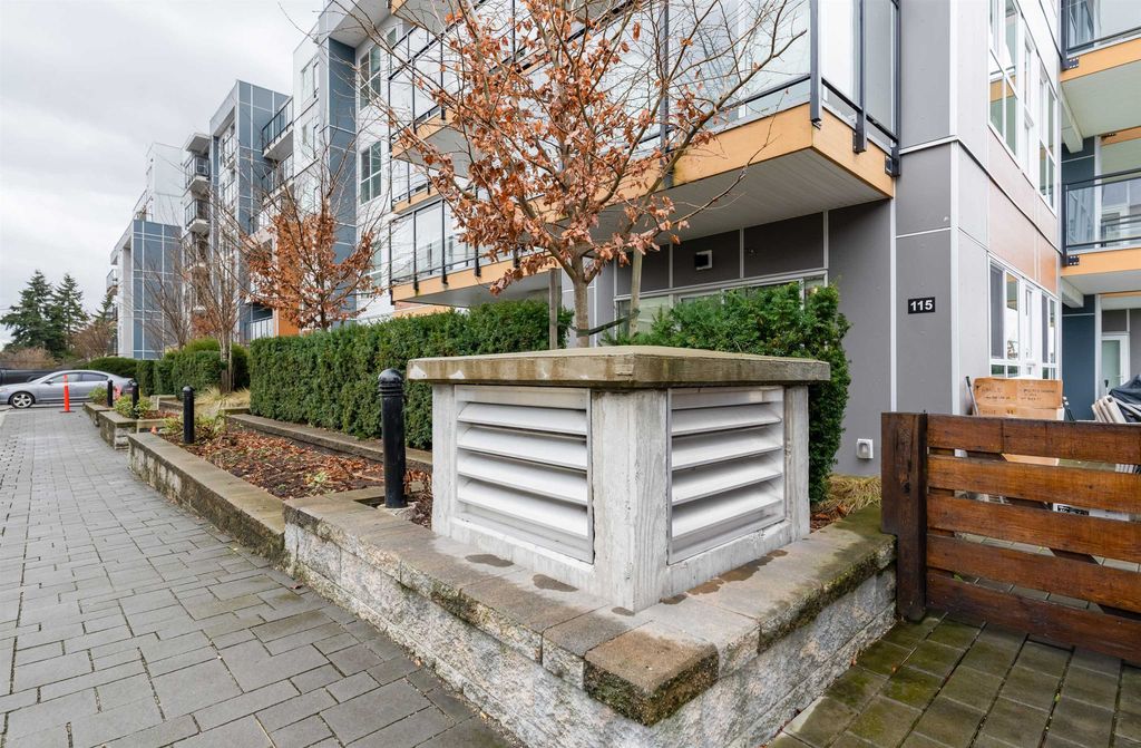 listing image 1104525645257605318