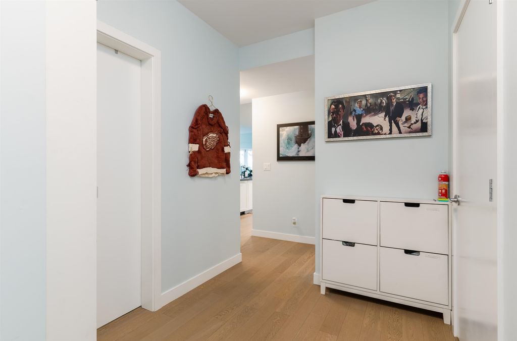 listing image 1102526746270112171
