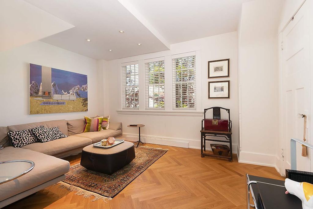 listing image 1107102838051608293
