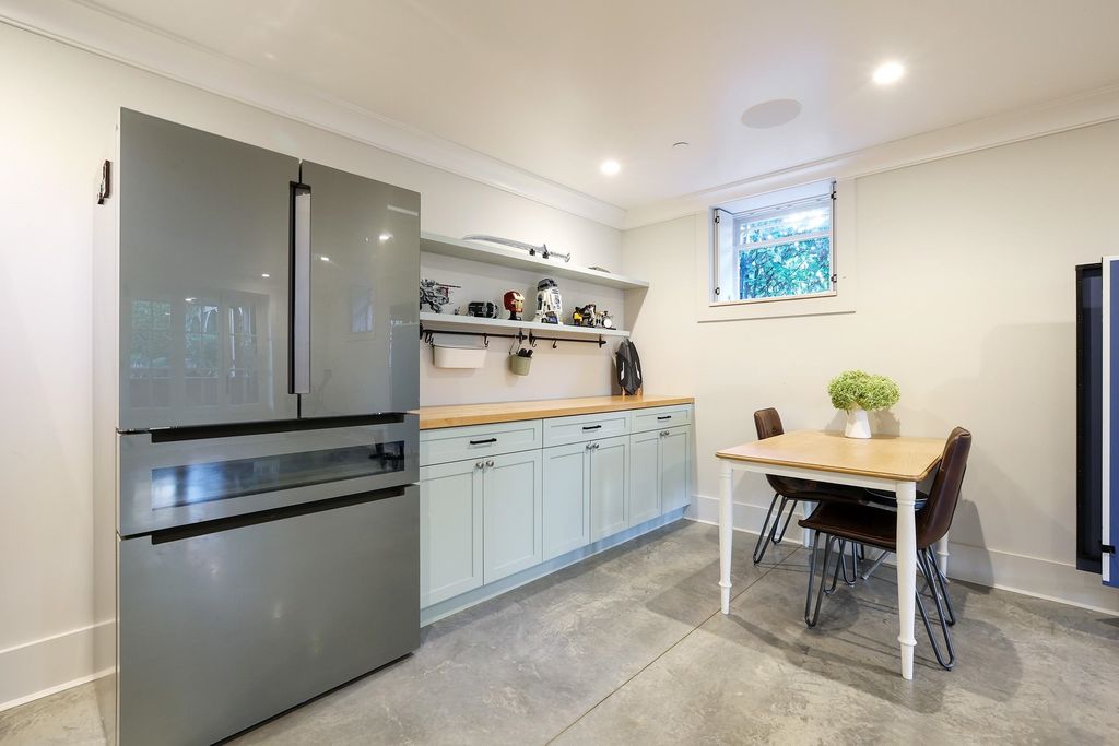 listing image 1103224849279282806