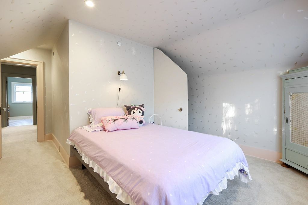 listing image 1107142011007472519