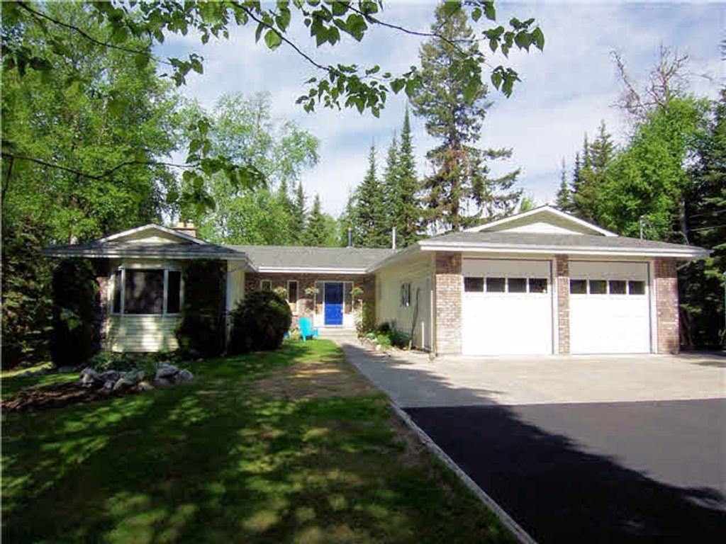listing image 1108594271321505850