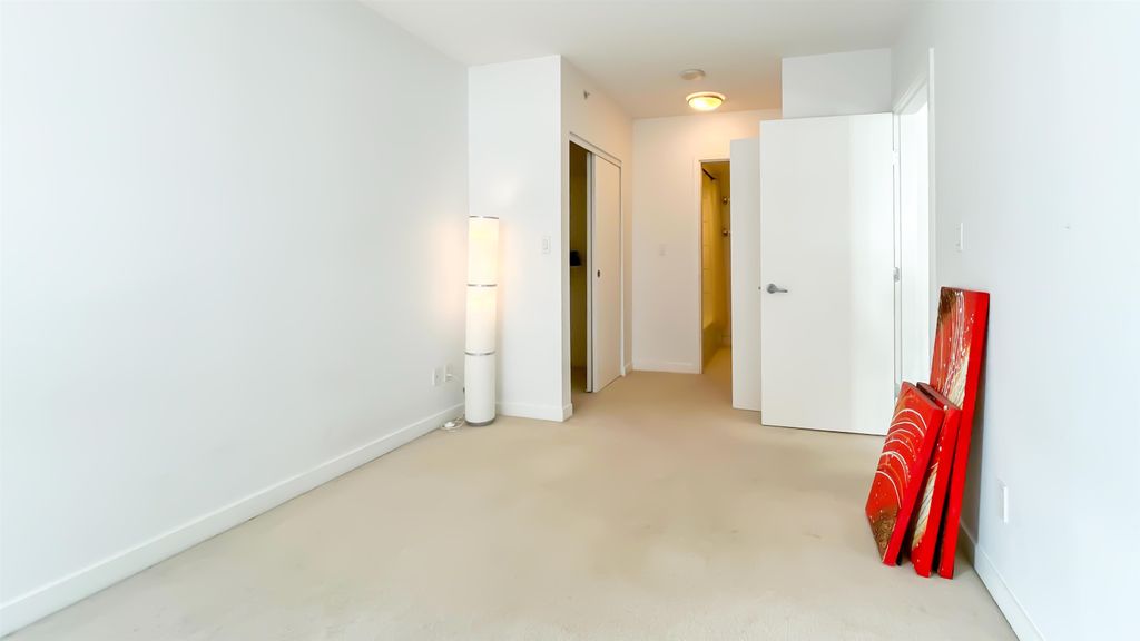 listing image 1103968476538053123