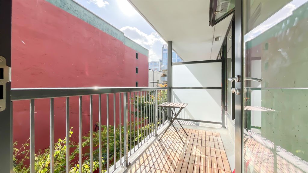 listing image 1102653479992585958