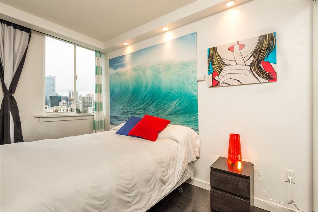 listing image 1104584502019827777