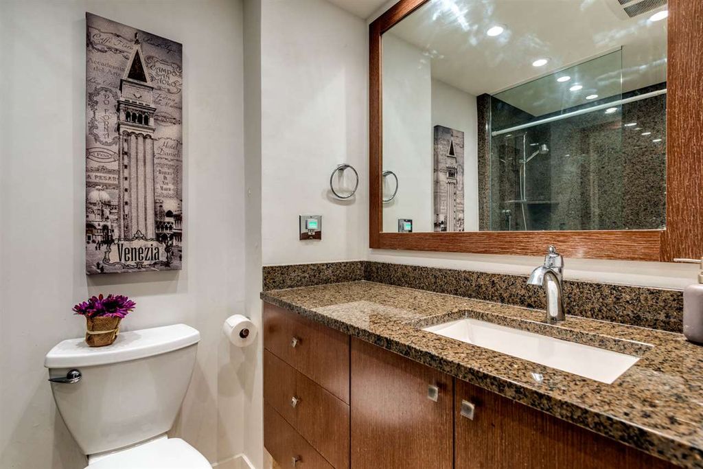 listing image 1106382501780313864