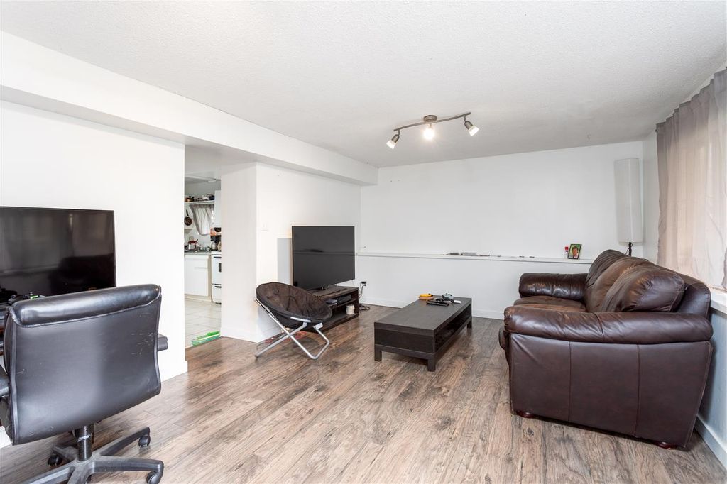 listing image 1104321136777155887