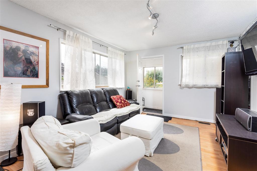 listing image 1109028273636056732