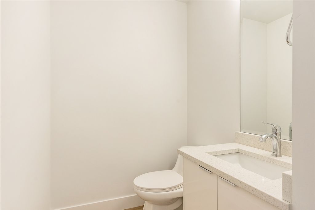 listing image 1108781272220351238