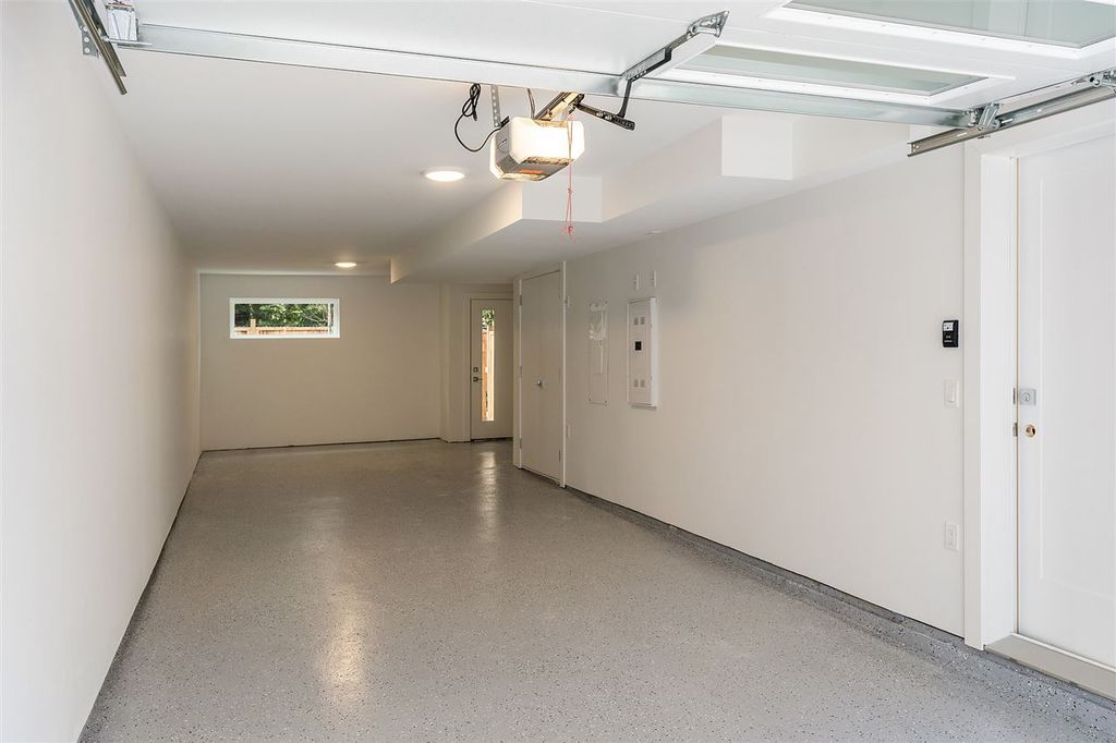 listing image 1109320122767749514