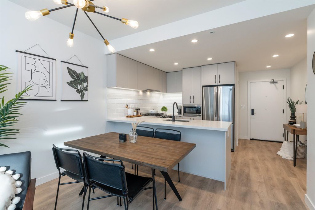listing image 1108338606579955939
