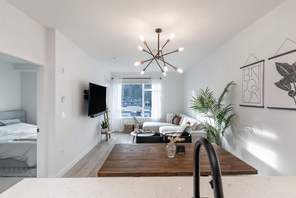 listing image 1107678377629868909