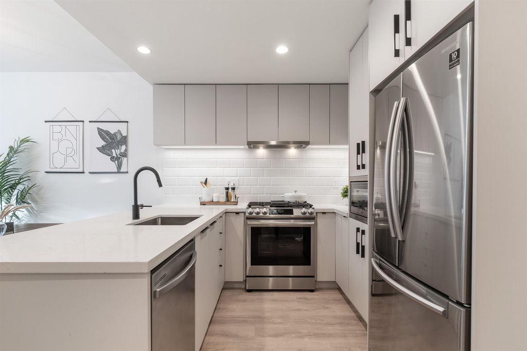 listing image 1107655542872823057