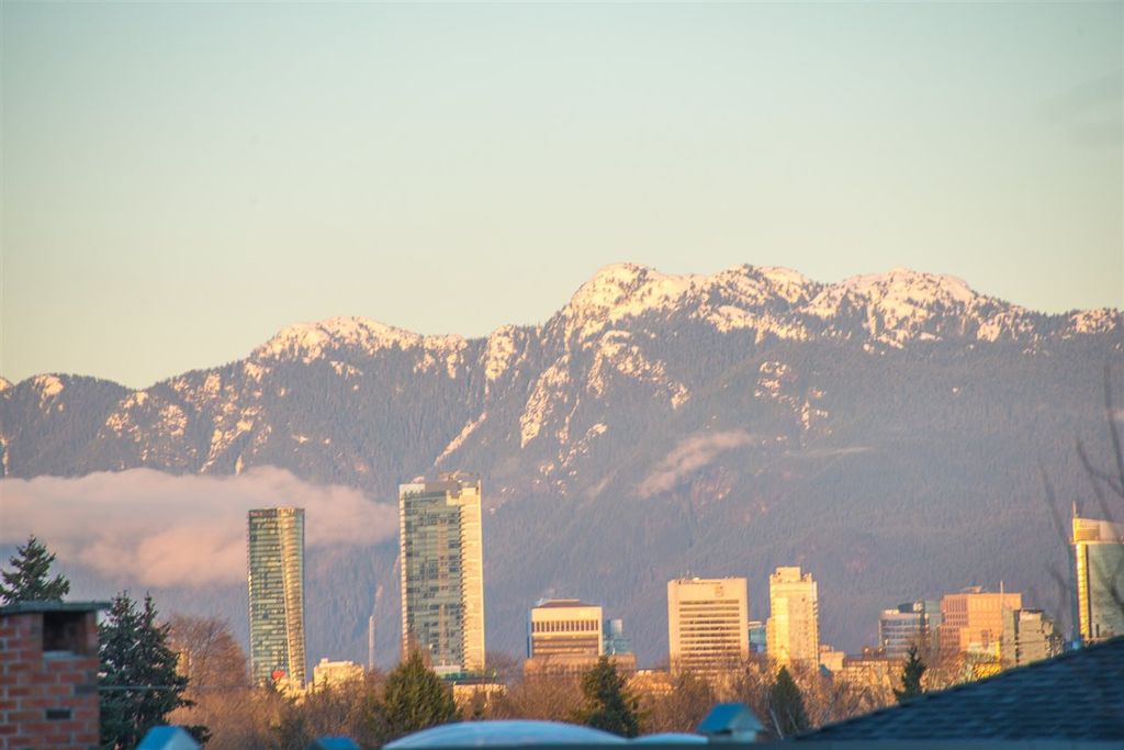 listing image 1102612066393046640