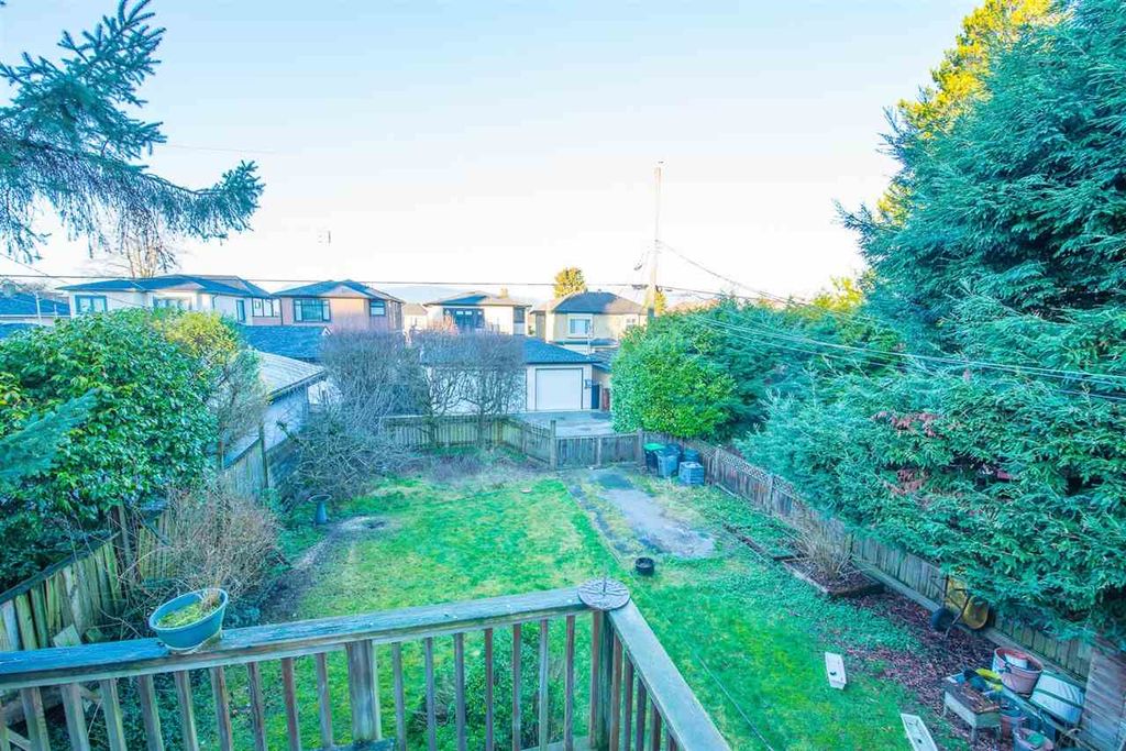 listing image 1103056136038332253