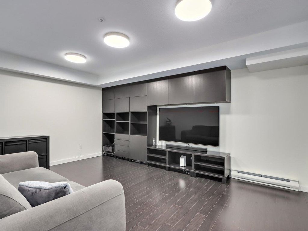 listing image 1108635132726278841