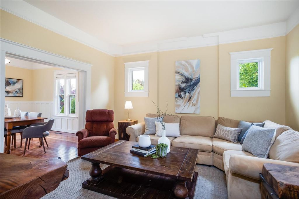 listing image 1102593277661271622