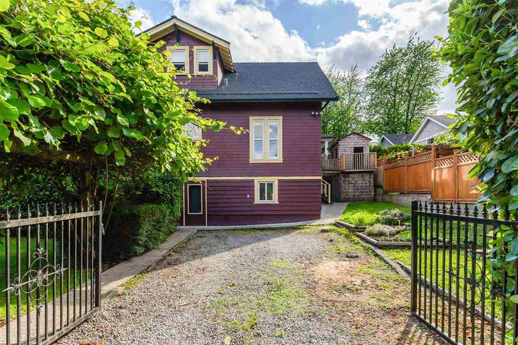 listing image 1100731602621024422