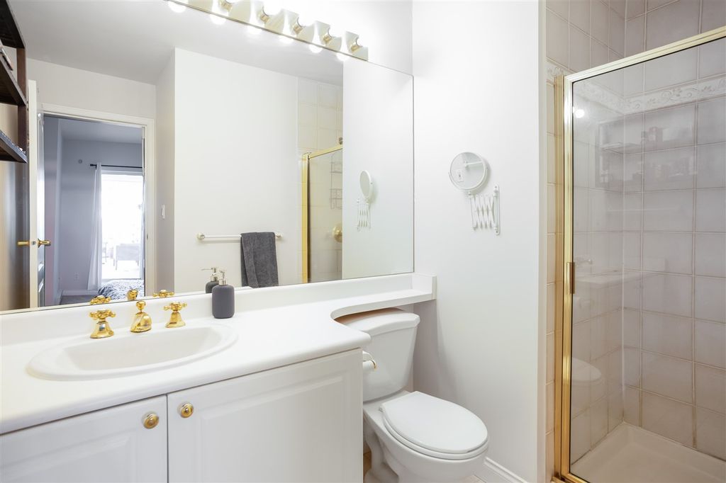 listing image 1104543776624884760