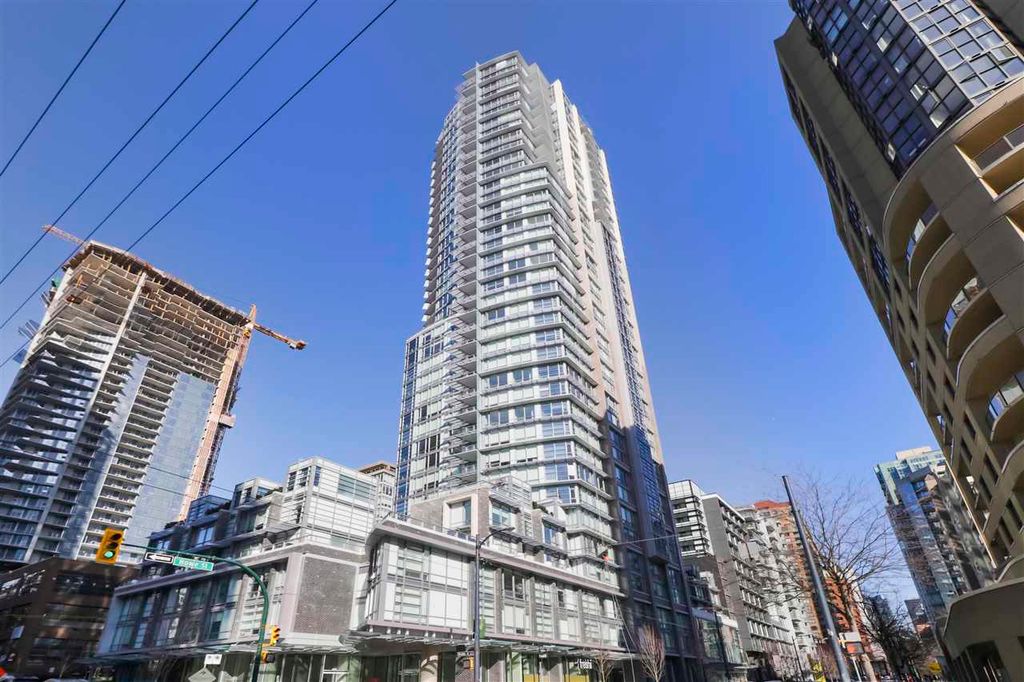 listing image 1104712720123375420