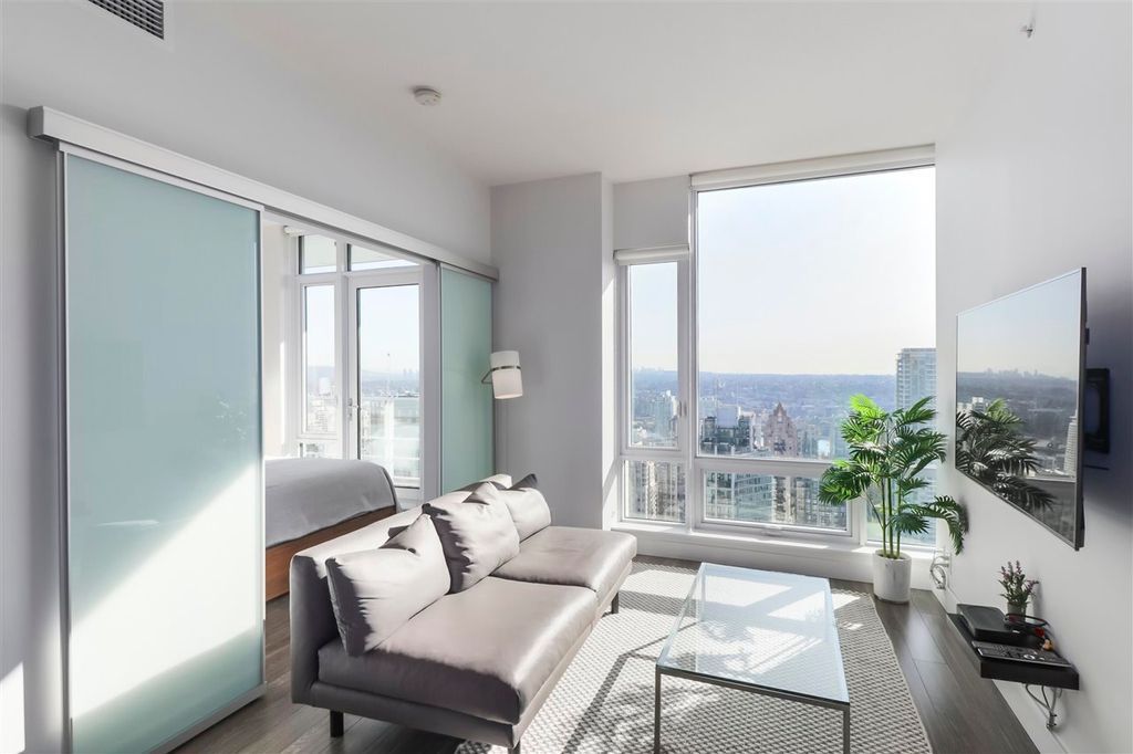 listing image 1101787206735031868