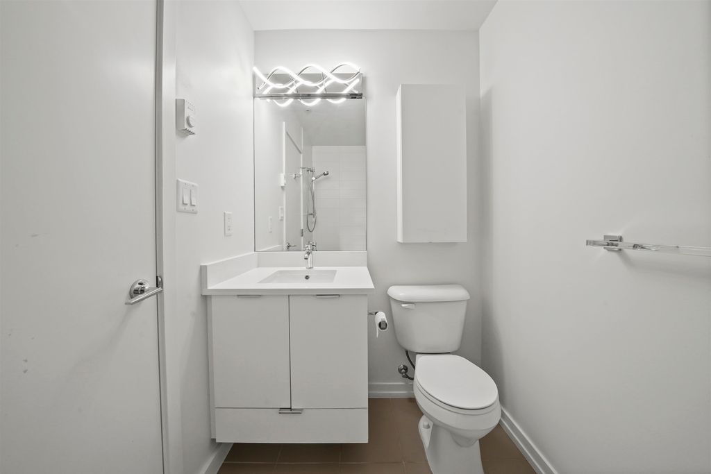 listing image 1100269333714572609