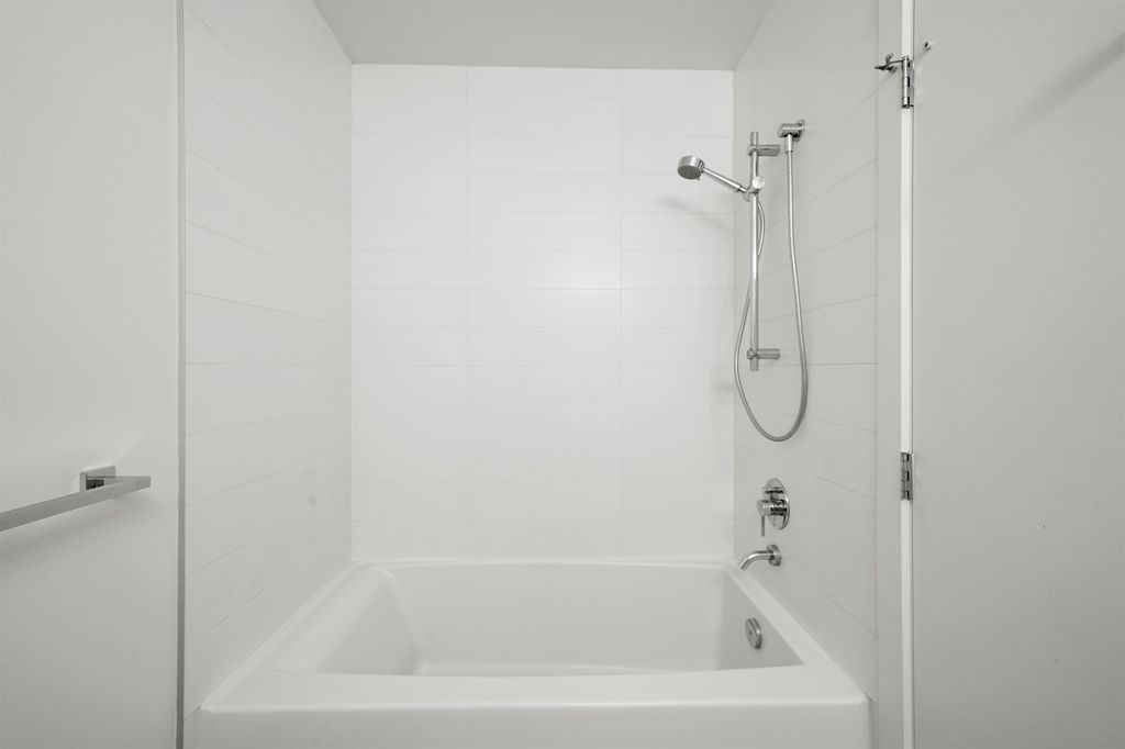 listing image 1108393392630997047