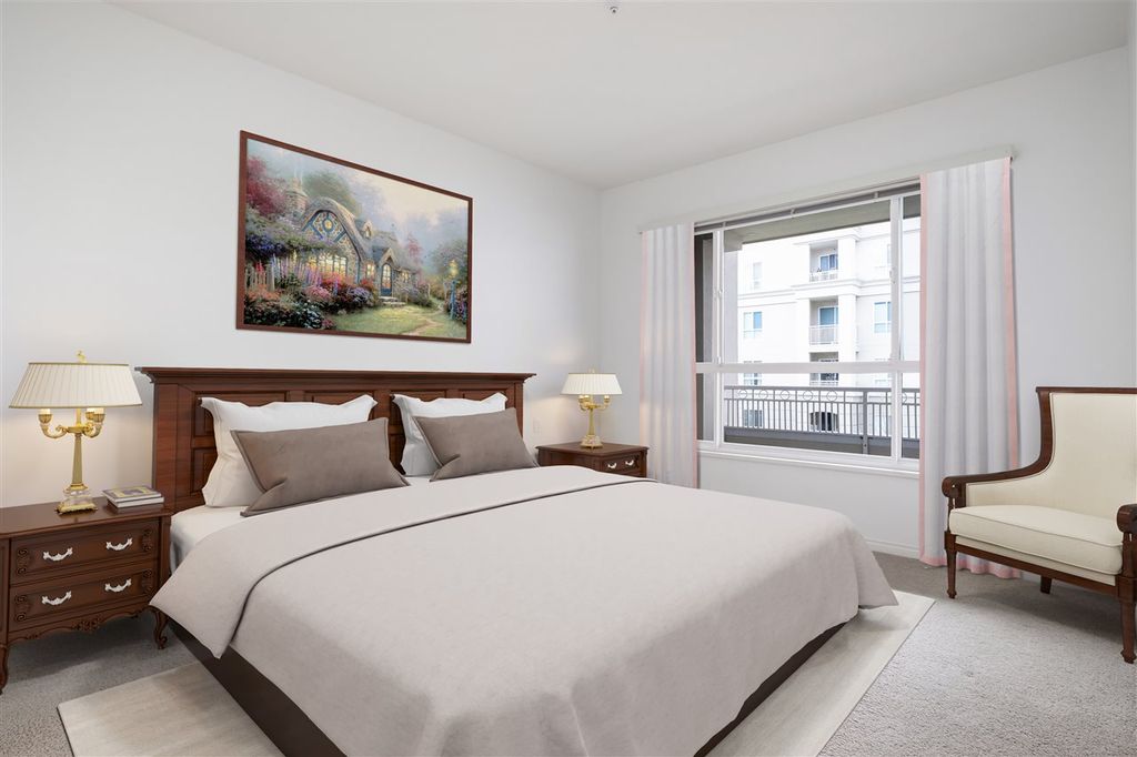 listing image 1106737277103328259