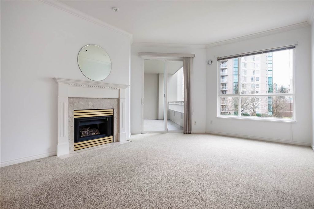 listing image 1102062511033514403