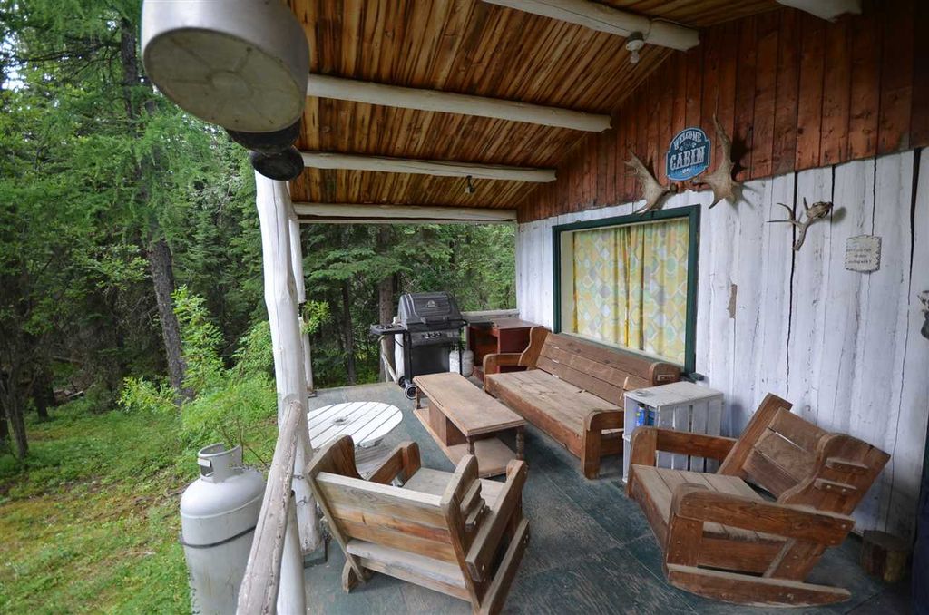 listing image 1105342321427107937