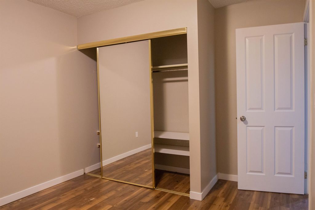 listing image 1108501276708354126