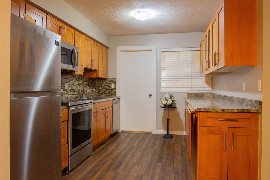 listing image 1105869531963896780