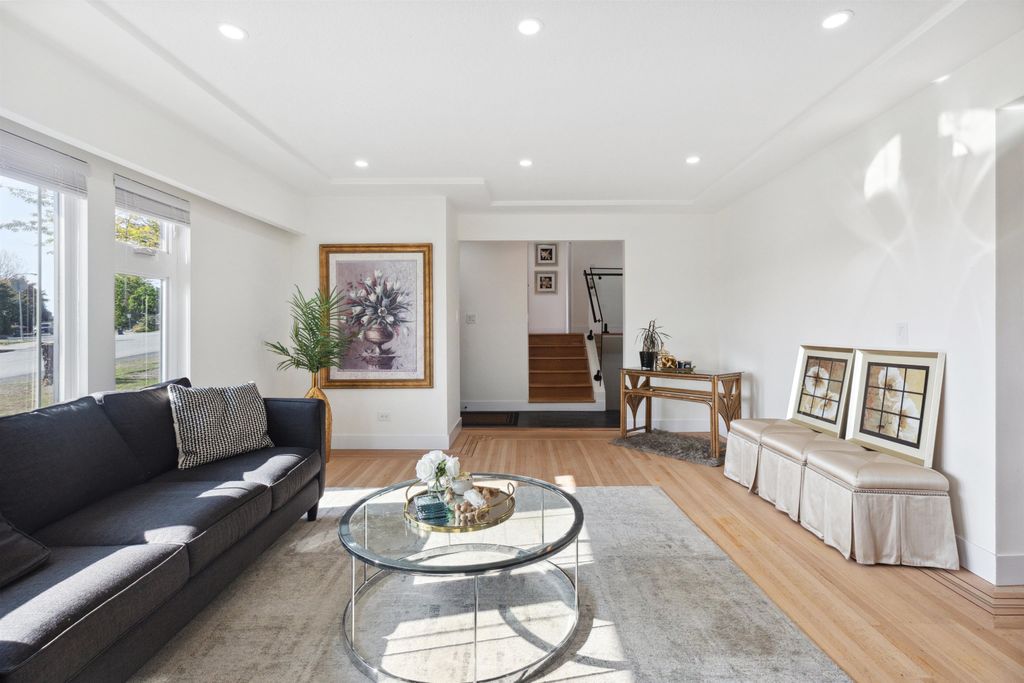 listing image 1100041408517795119