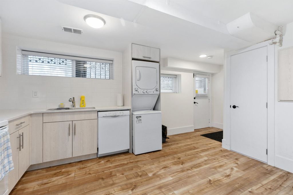 listing image 1103393023258457522