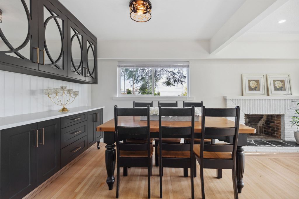 listing image 1106672565106842348