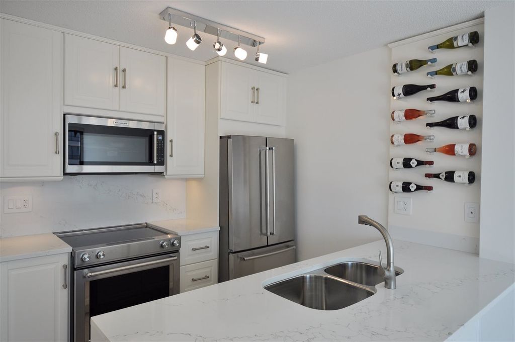 listing image 1101518244411127955