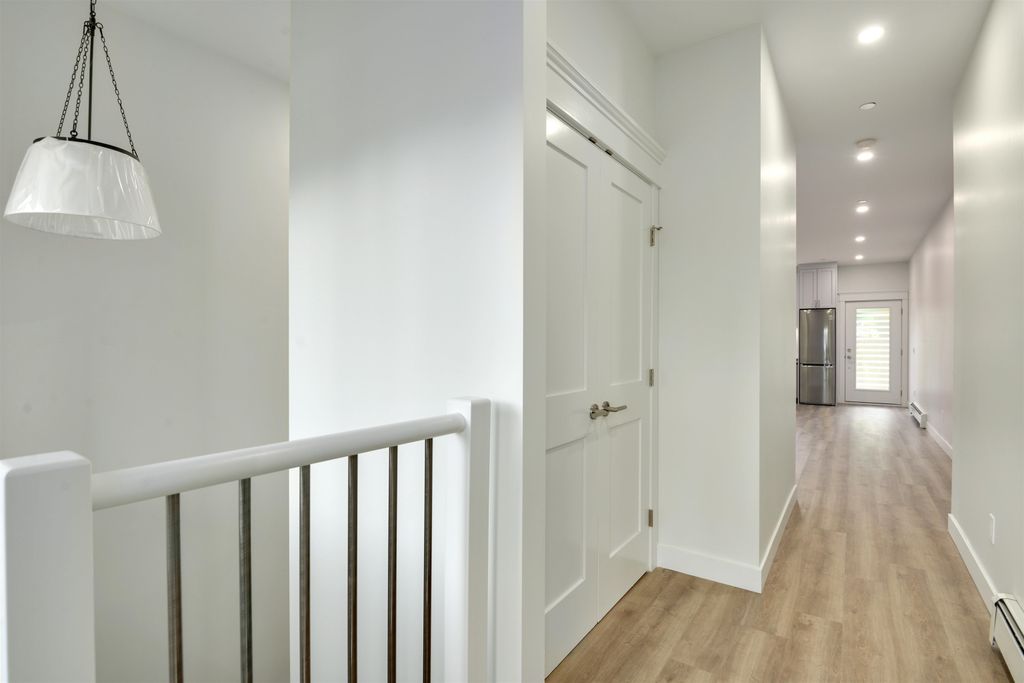 listing image 1100507591250307737